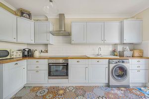 Kitchen- click for photo gallery